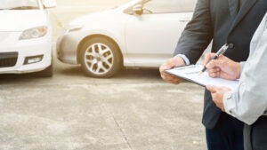 Am I Legally Obligated to Report an Auto Accident in Davie?